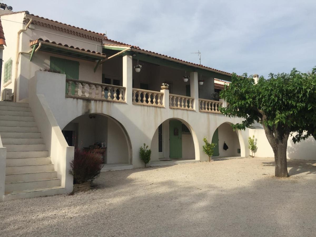 Sur Les Pas De Pagnol Bed & Breakfast Aubagne Dış mekan fotoğraf
